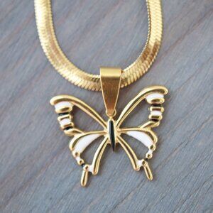 Butterfly Pendant Necklace 18k Gold Plated Stainless Steel High Quality